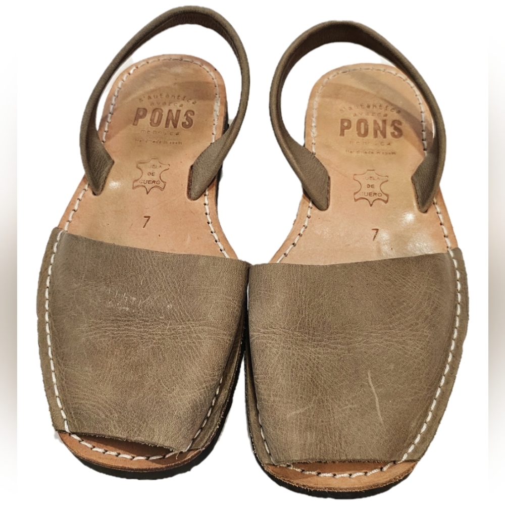 Classic Pons Avarcas, Size 7, Taupe